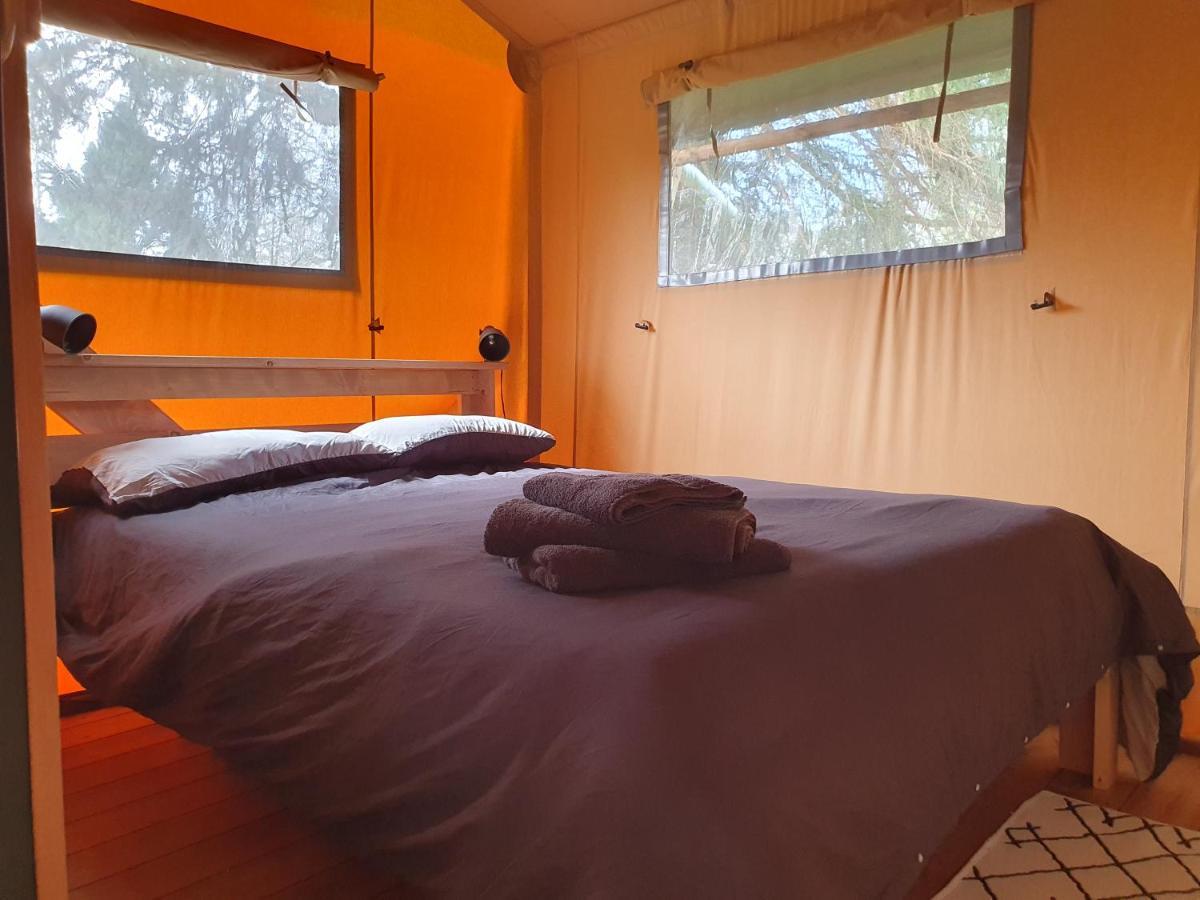 Luxury Safari Tents At Moulin Du Pommier Glamping & Camping Saulgond Exterior foto