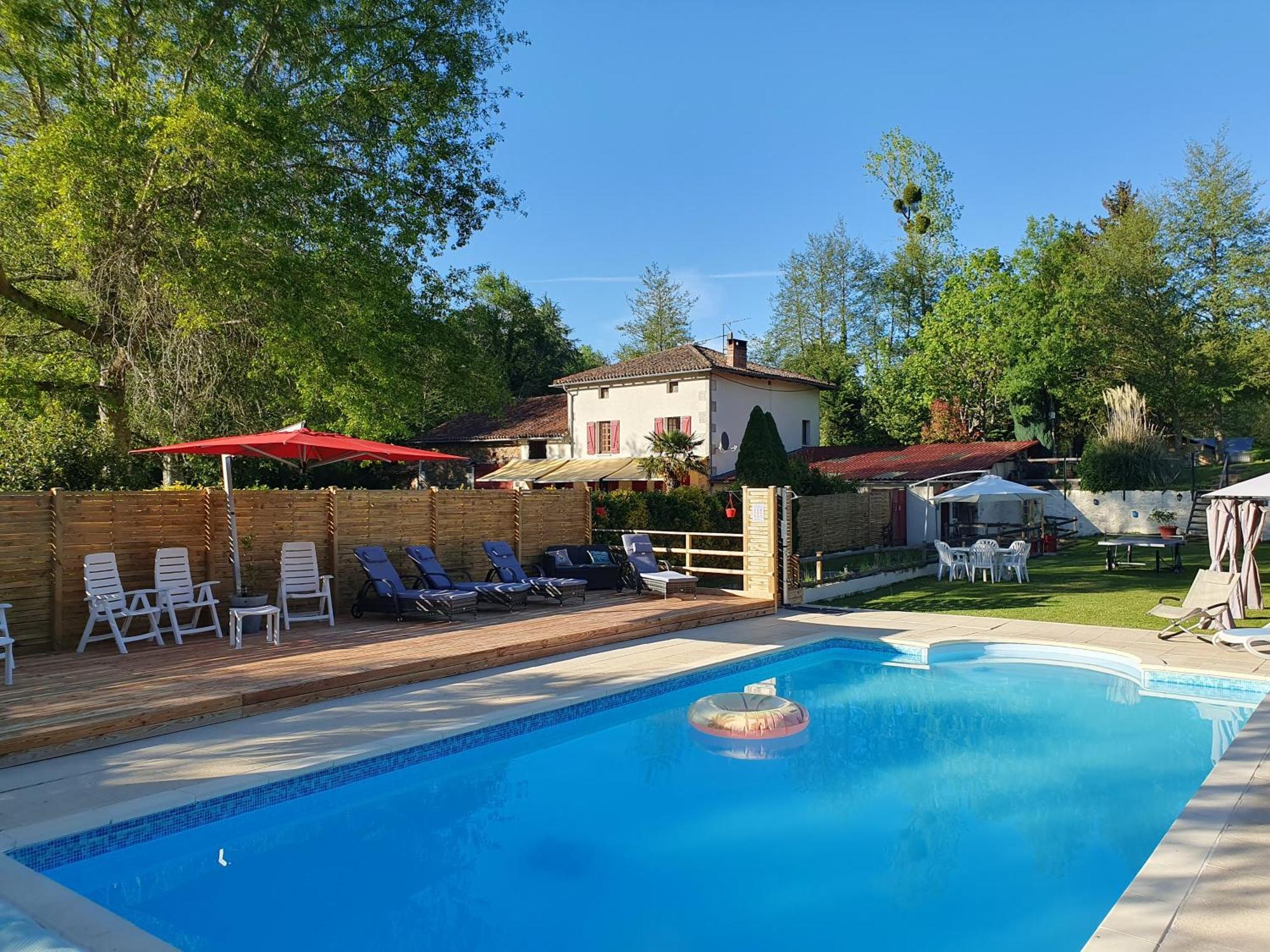 Luxury Safari Tents At Moulin Du Pommier Glamping & Camping Saulgond Exterior foto